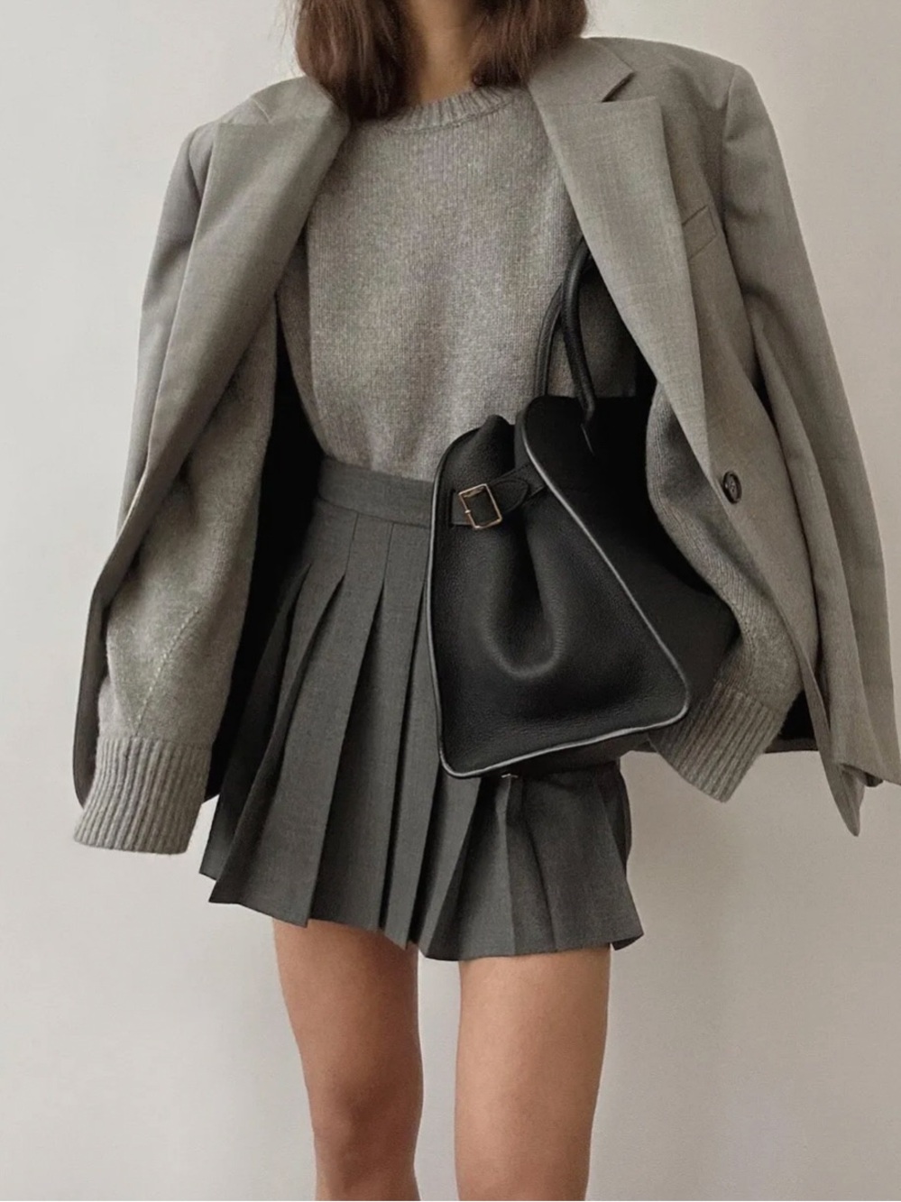 Yesstyle Pleated Mini Skirt // size small